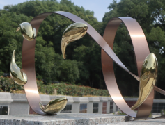 铜艺重生：：碑雕与殡葬中的永恒之美